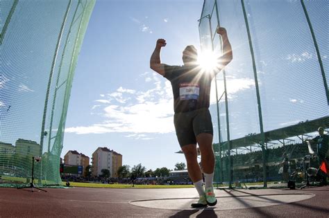 Naisten seiväs 2022 München